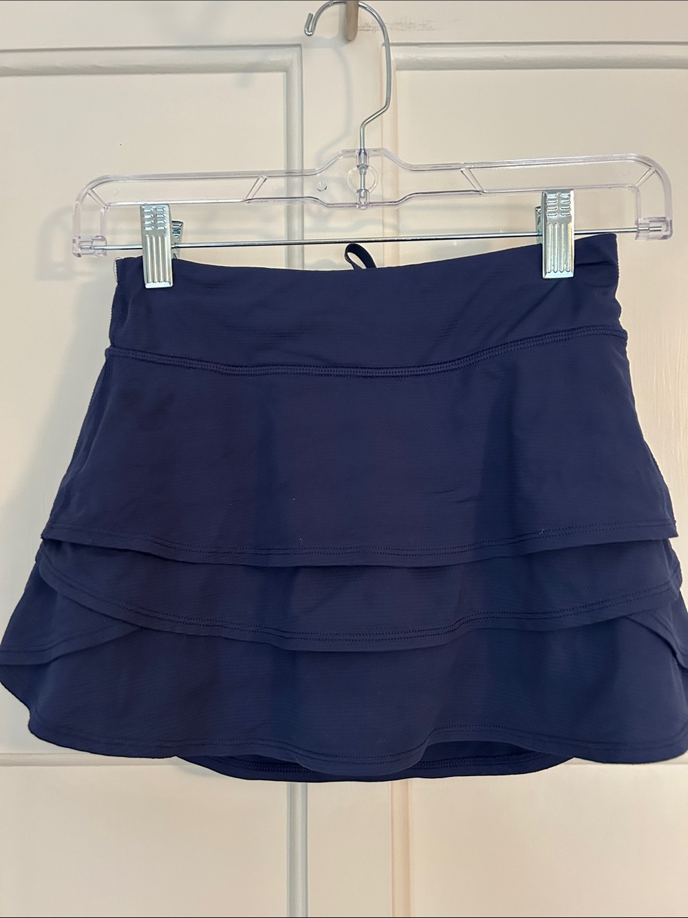 Athleta Navy Tiered Tennis Skirt with Built-In Shorts Size 8-10